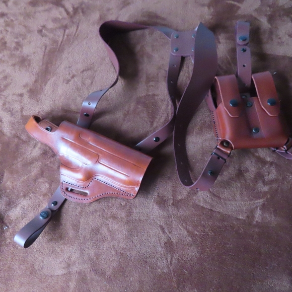 Falco Shoulder Holster Brown RH - Picture 1 of 5